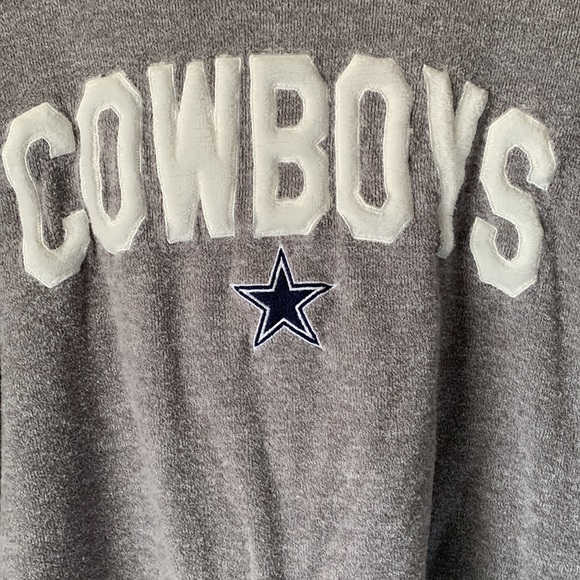 COWBOYS 💙 SWEATER - Picture 2 of 9
